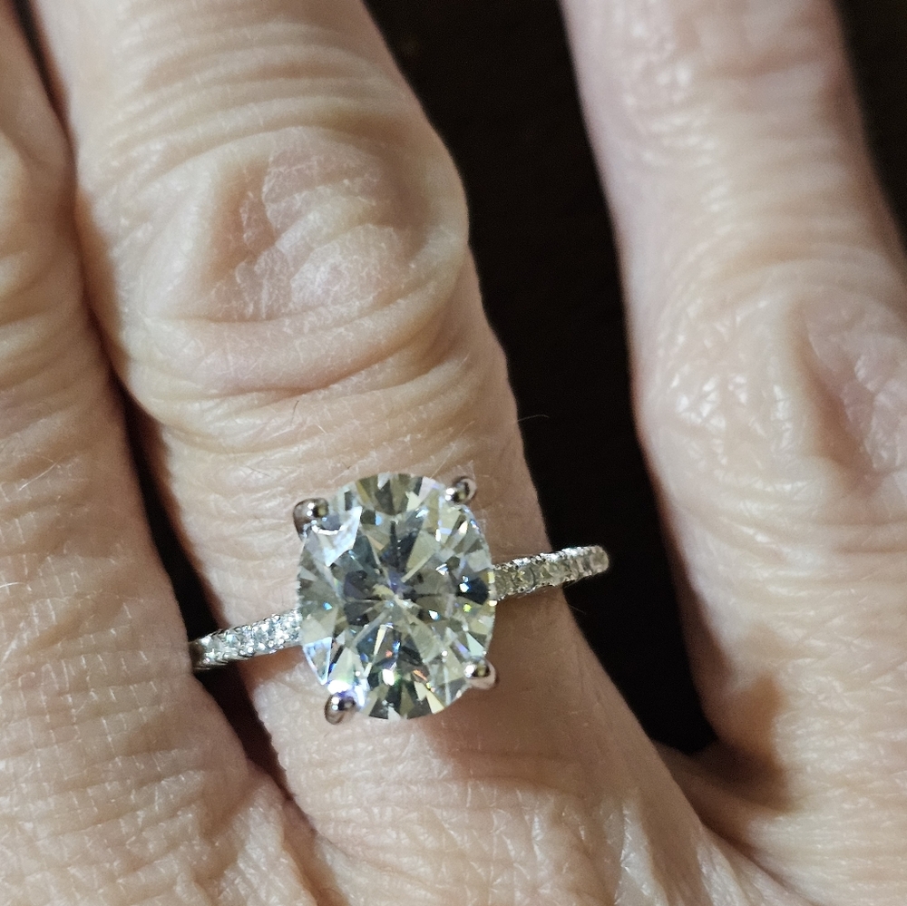 Genuine 3 Carat Moissanite Ring in 18k over Sterling Silver Sz 8! - Picture 3 of 13